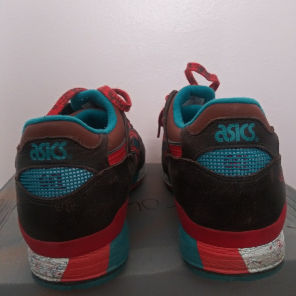 Men's sneakers
